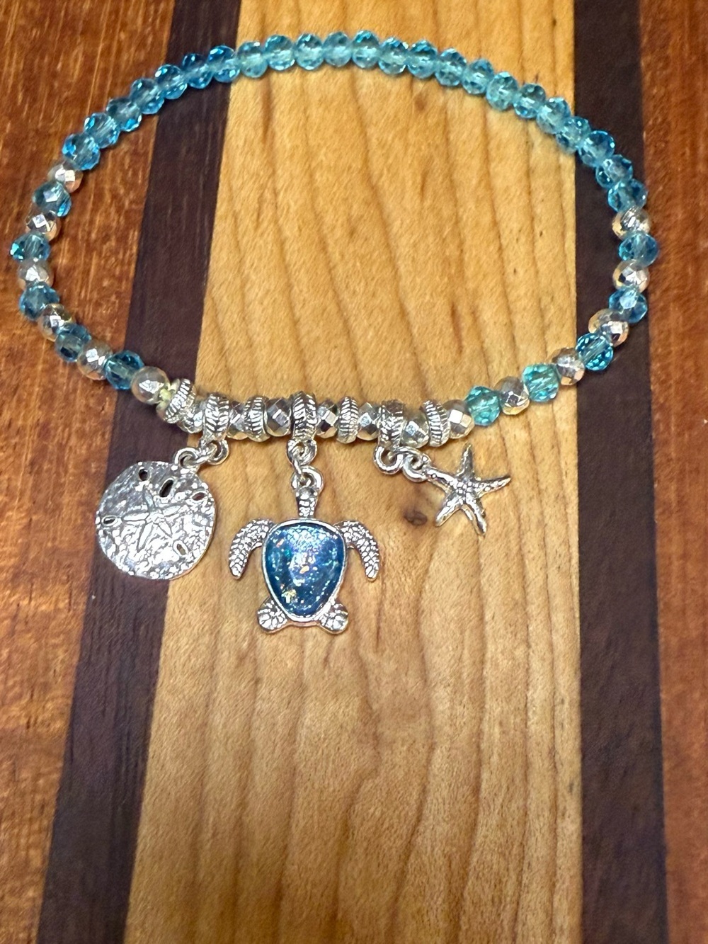 NWOT Handmade Blue Sea Turtle Charm Bracelet - Women Jewelry